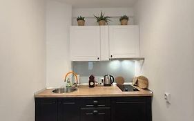 Tiny Studio Quinet